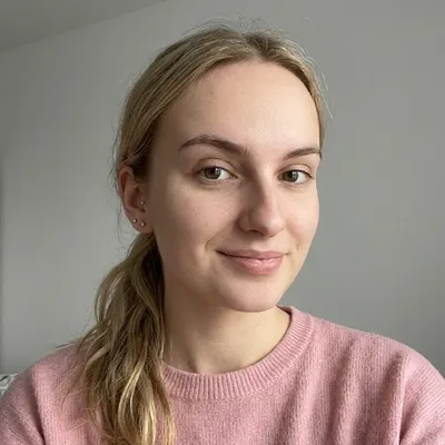Laura G.