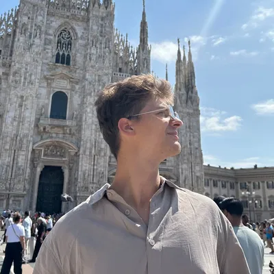 Dominik M